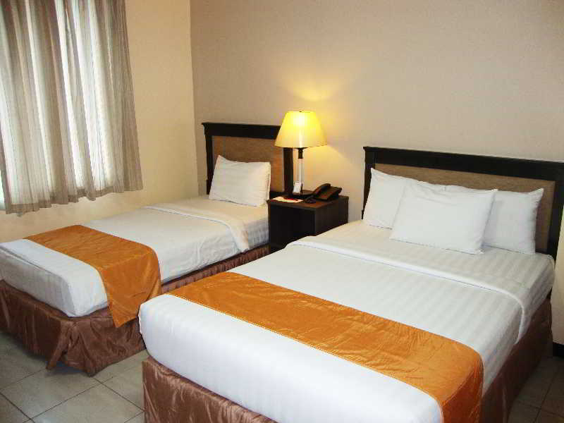 Oyo 187 The Maxwell Hotel Cebu Exterior photo