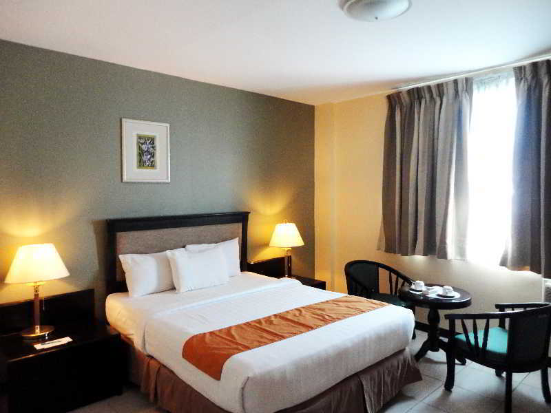 Oyo 187 The Maxwell Hotel Cebu Exterior photo